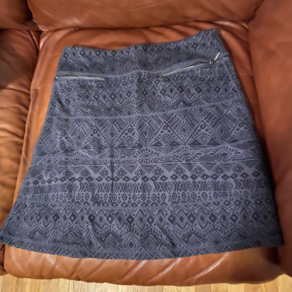 Athleta Graphic Print Elastic Pull On Skirt